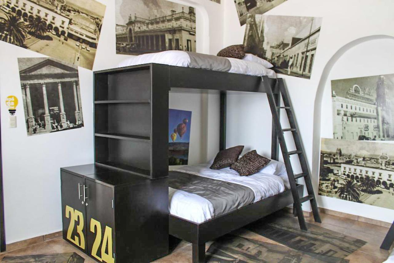 Hostal El Armario León Buitenkant foto