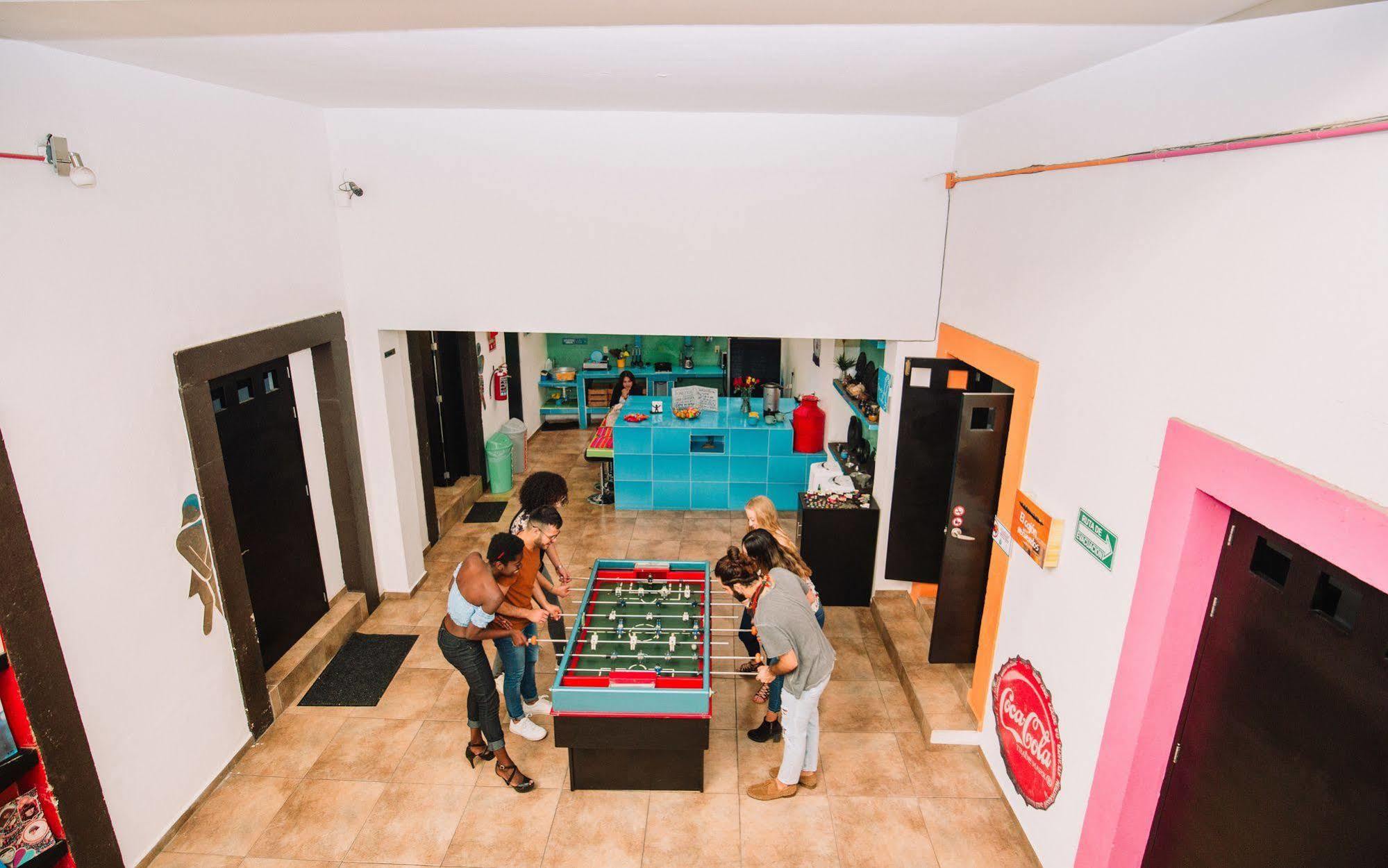 Hostal El Armario León Buitenkant foto